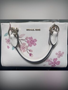 Michael Kors Marilyn with Pink Floral Print